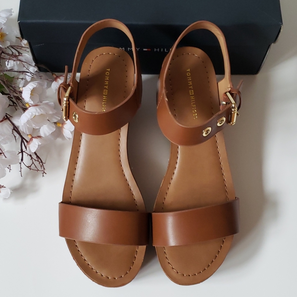 TOMMY HILFIGER SHOES - WITT WEDGE SANDALS - Picture 3 of 7